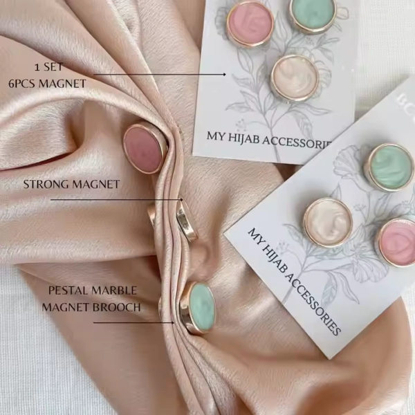 70.3 Petal Marble Hijab Magnet Pin