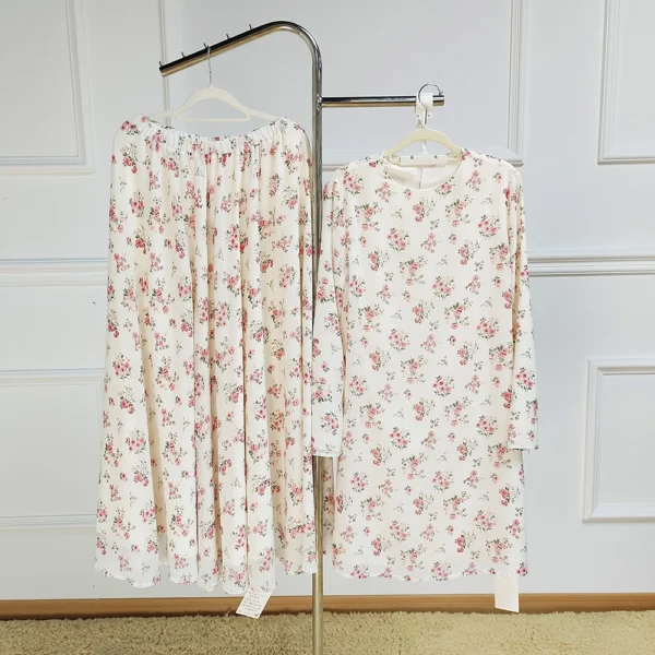 Pure Silk Co-ord set for Ladies Wear with Small Flowers